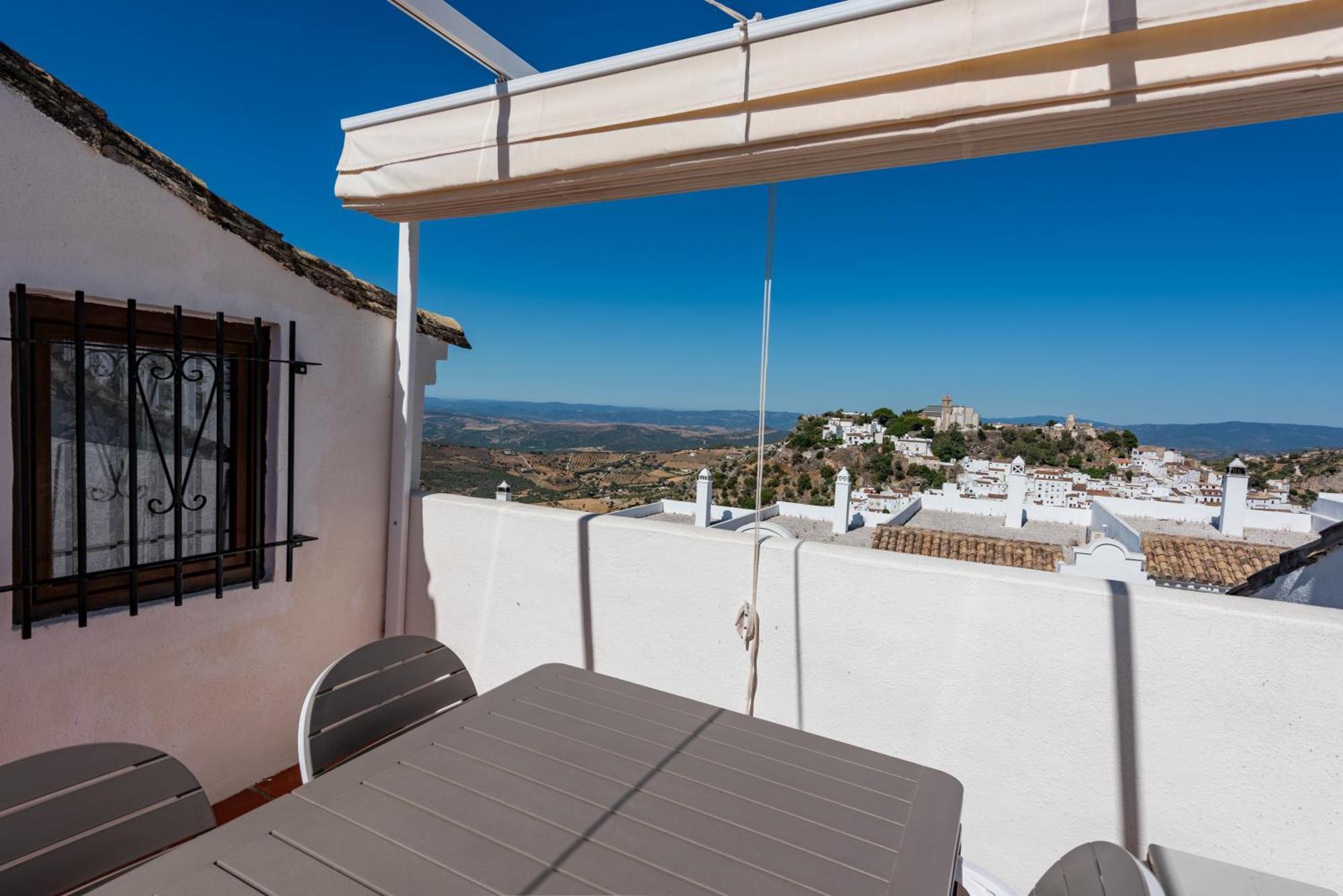Casa Casares: Stylish Retreat with Pool and Terraces Guest House Exterior photo